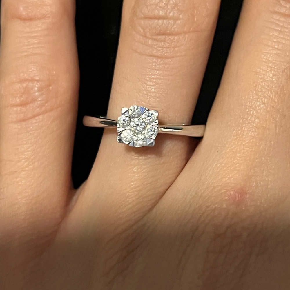 Classic Silver Solitaire Diamond Ring - image 3